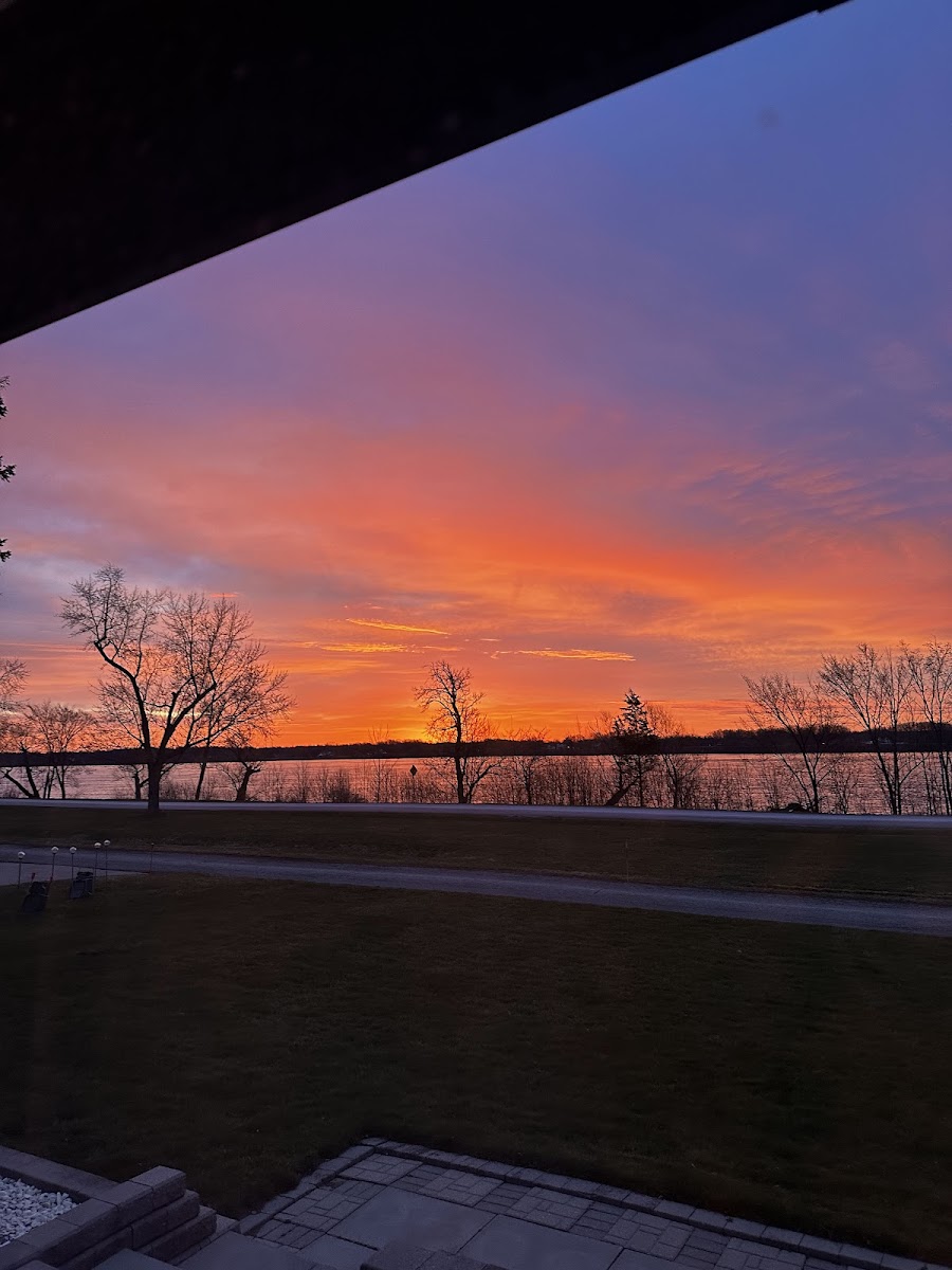 Niagara Parkway Riverview Inn photo 3