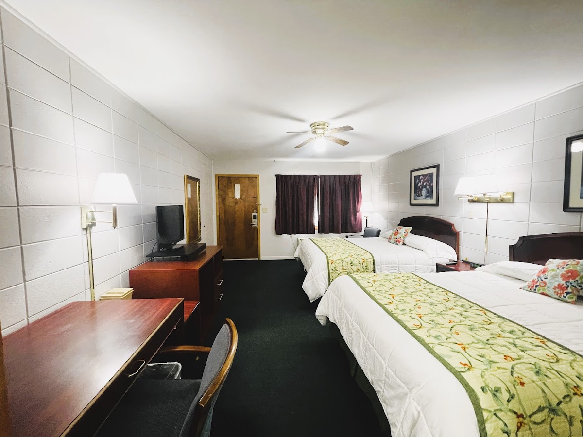The Madison Inn Motel photo 2
