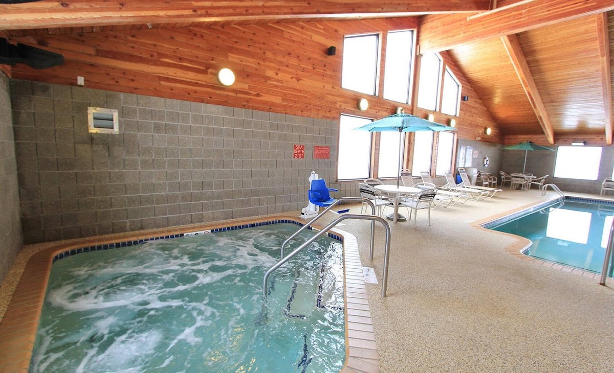 AmericInn by Wyndham Cedar Rapids Airport photo 3