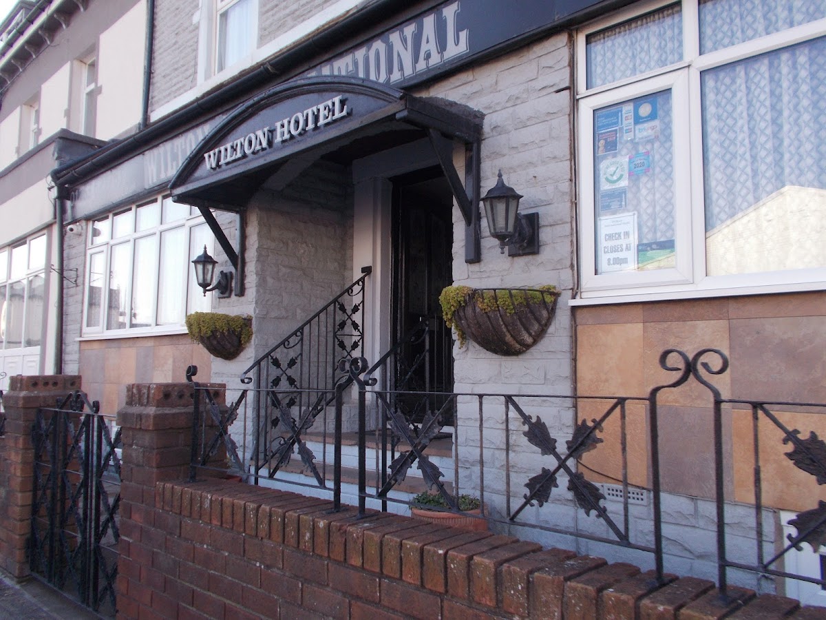 Wilton Hotel photo 2