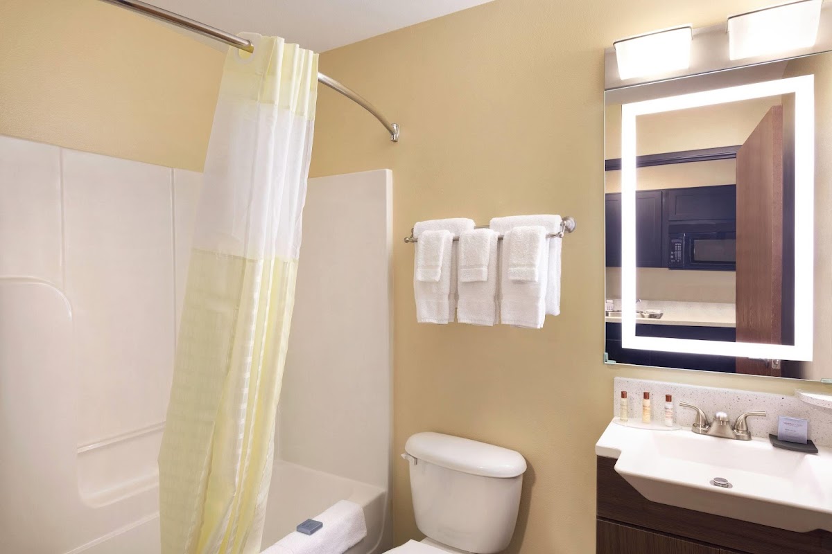 Hawthorn Extended Stay by Wyndham Saint Robert photo 3