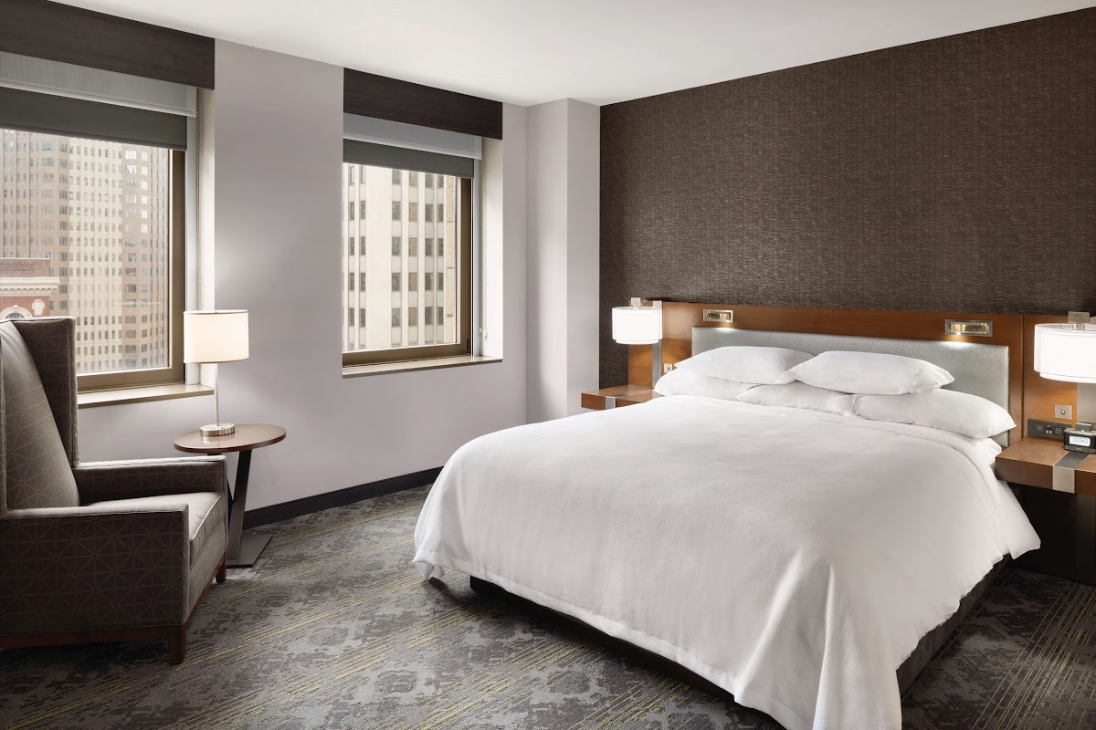 Embassy Suites by Hilton Pittsburgh Downtown photo 2