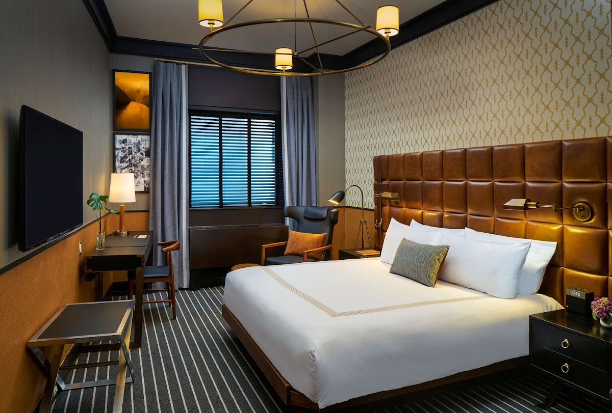 Gild Hall, A Thompson Hotel, by Hyatt photo 2