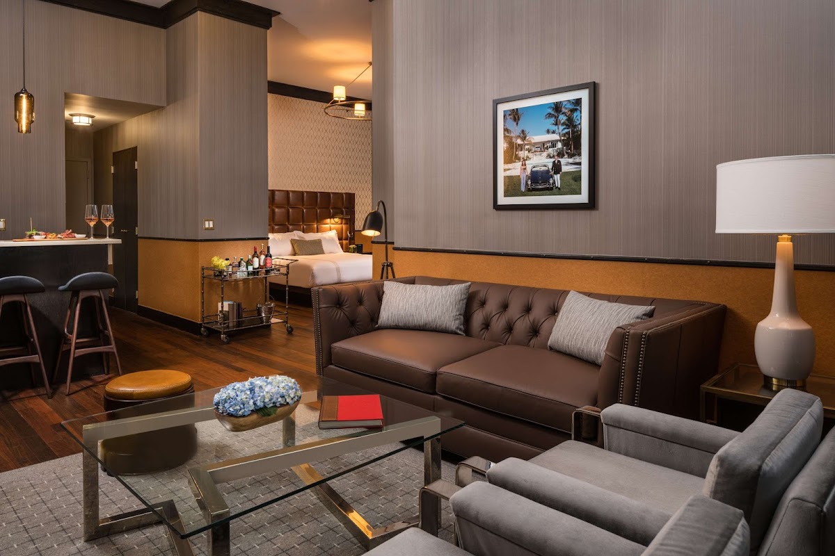 Gild Hall, A Thompson Hotel, by Hyatt photo 3