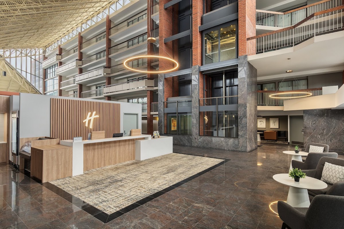 Holiday Inn Oakville (Centre) by IHG