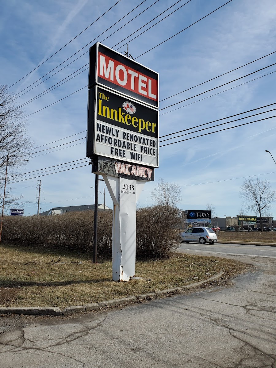 Innkeeper Motel photo 2