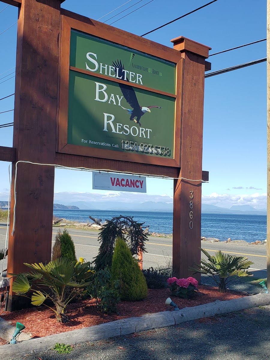 Shelter Bay Resort photo 2
