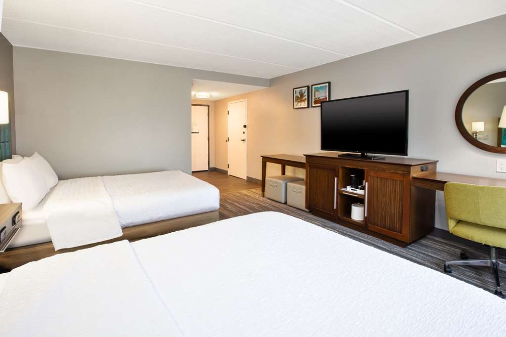 Hampton Inn Daytona/Ormond Beach photo 2