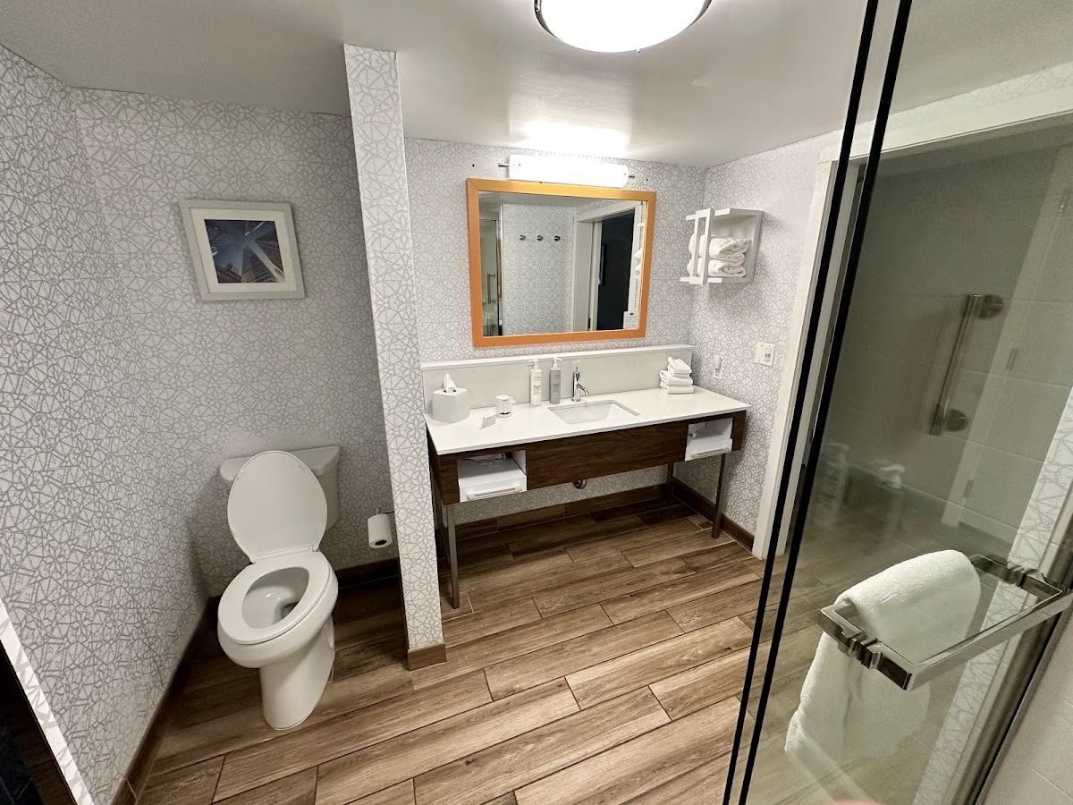Hampton Inn & Suites Staten Island photo 3