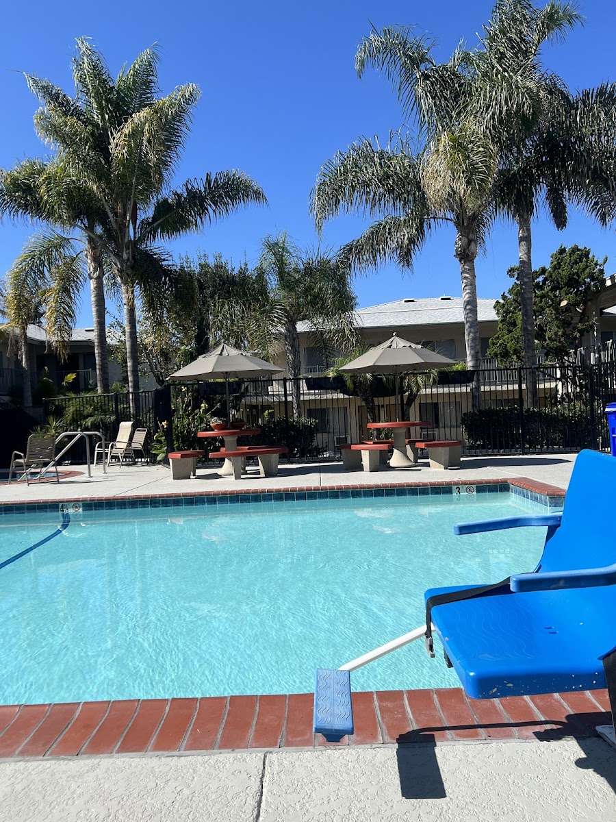 California Suites Hotel photo 3
