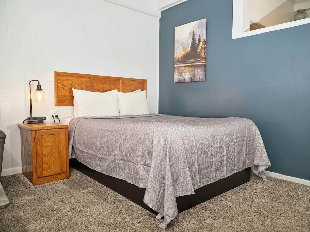 The Oakwood Inn photo 2