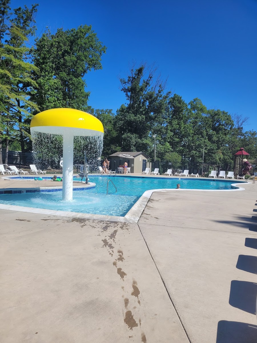 Sun retreats Shenandoah valley beach house photo 2