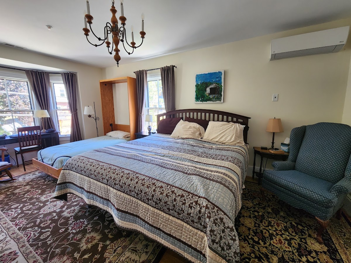 The Davis Square Inn