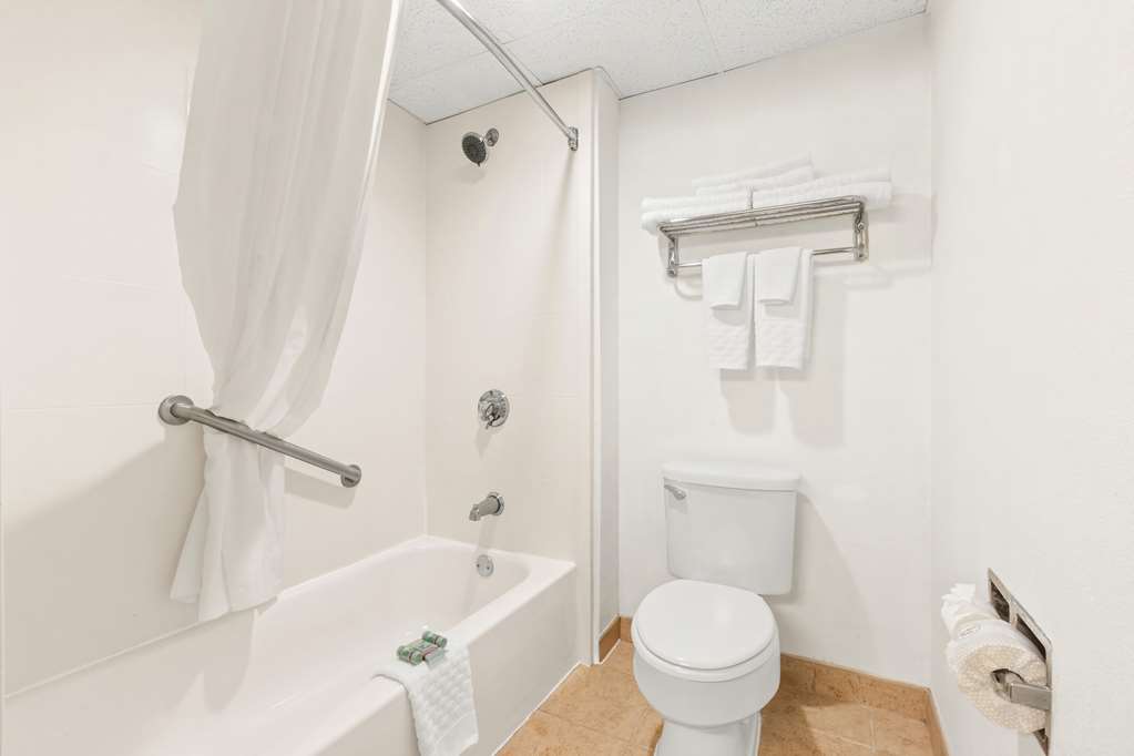 Best Western Hazlet Inn photo 3