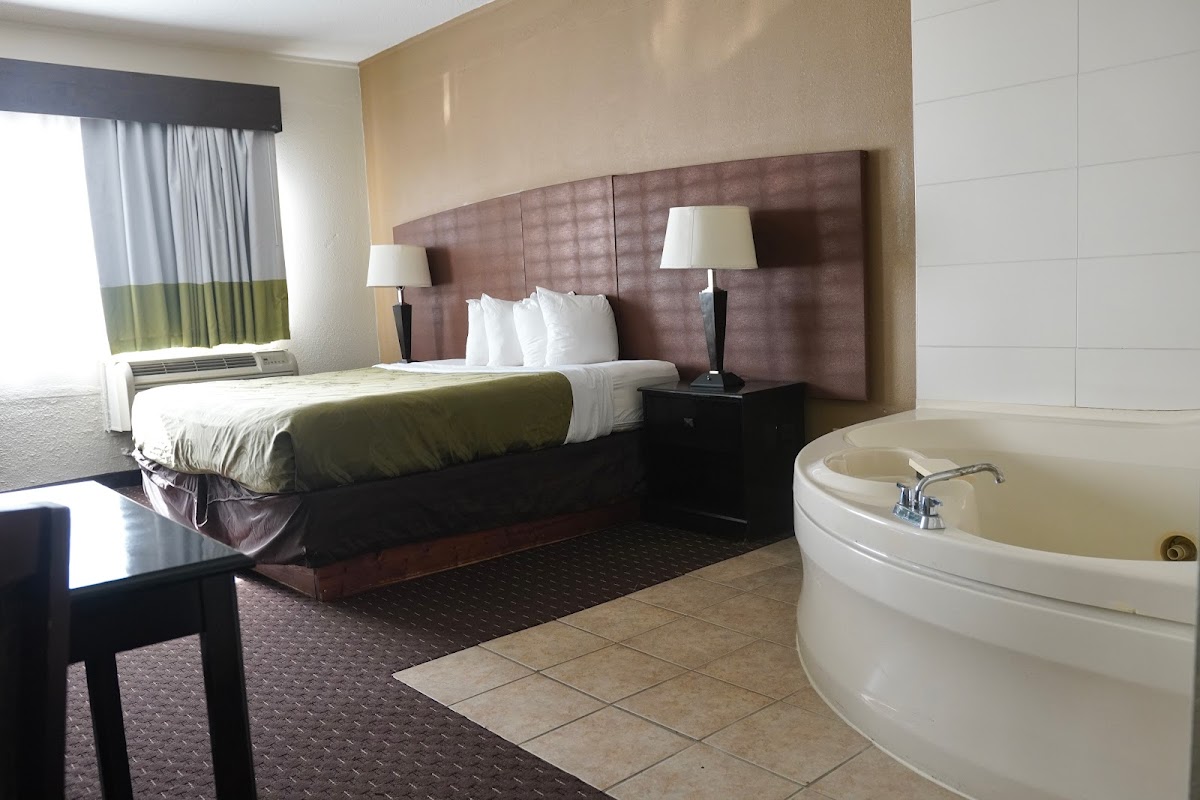 American Inn & Suites Waterford