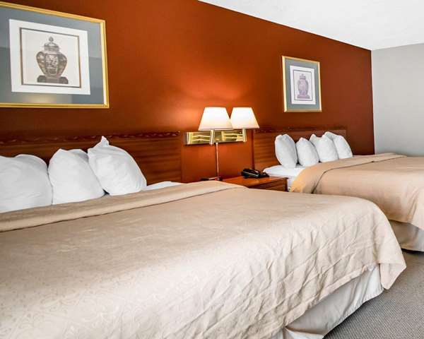 Quality Inn & Suites Elizabethtown photo 2