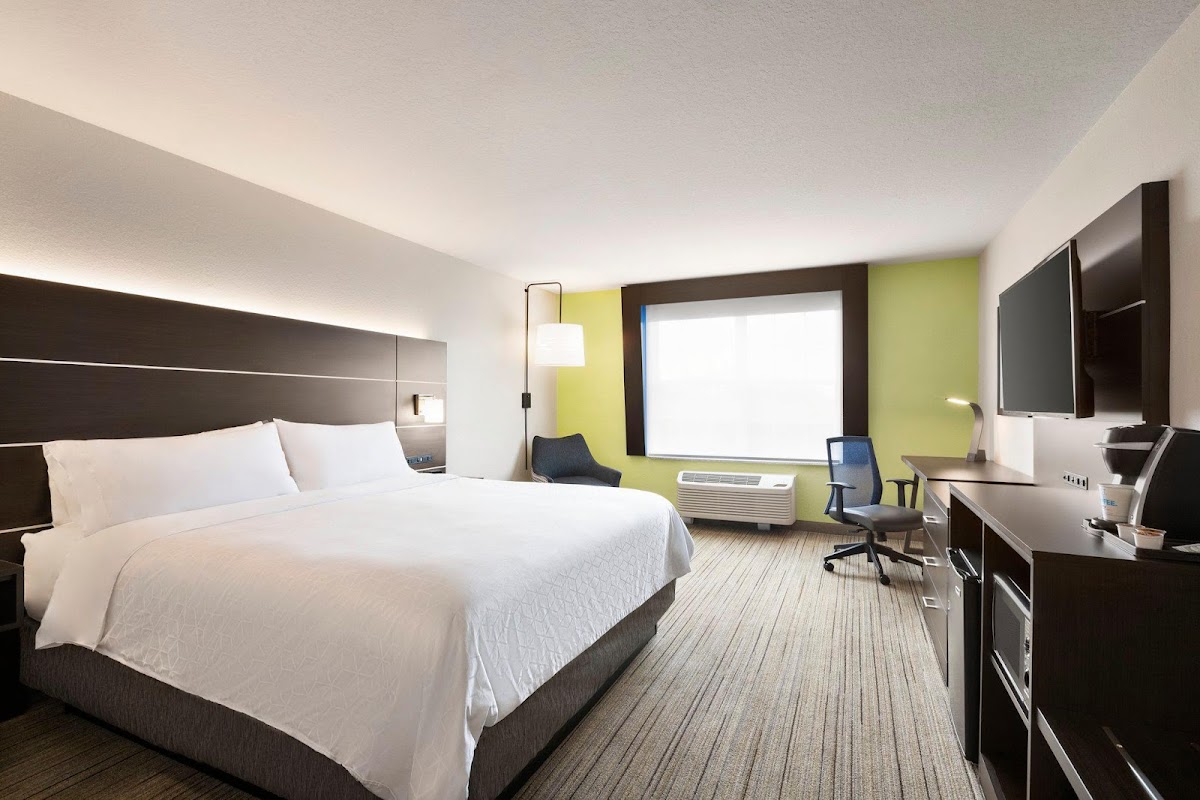 Holiday Inn Express & Suites Sarasota East - I-75 by IHG photo 2