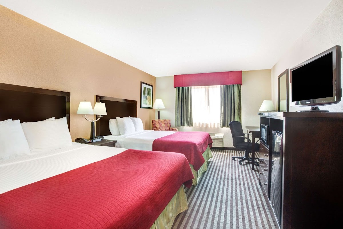 Baymont by Wyndham Dallas/ Love Field photo 2