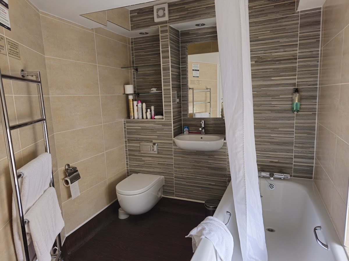 The Wyndham Arms Hotel photo 2