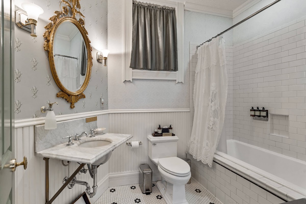 Beaumont Hotel & Spa photo 3