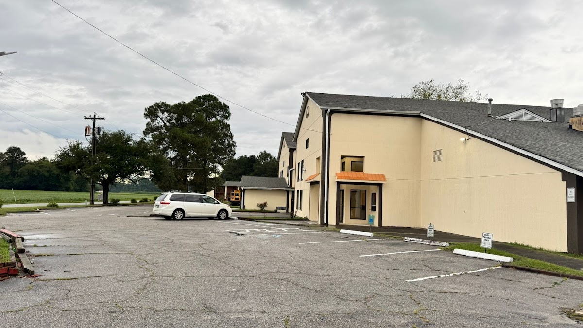 Country Host Inn