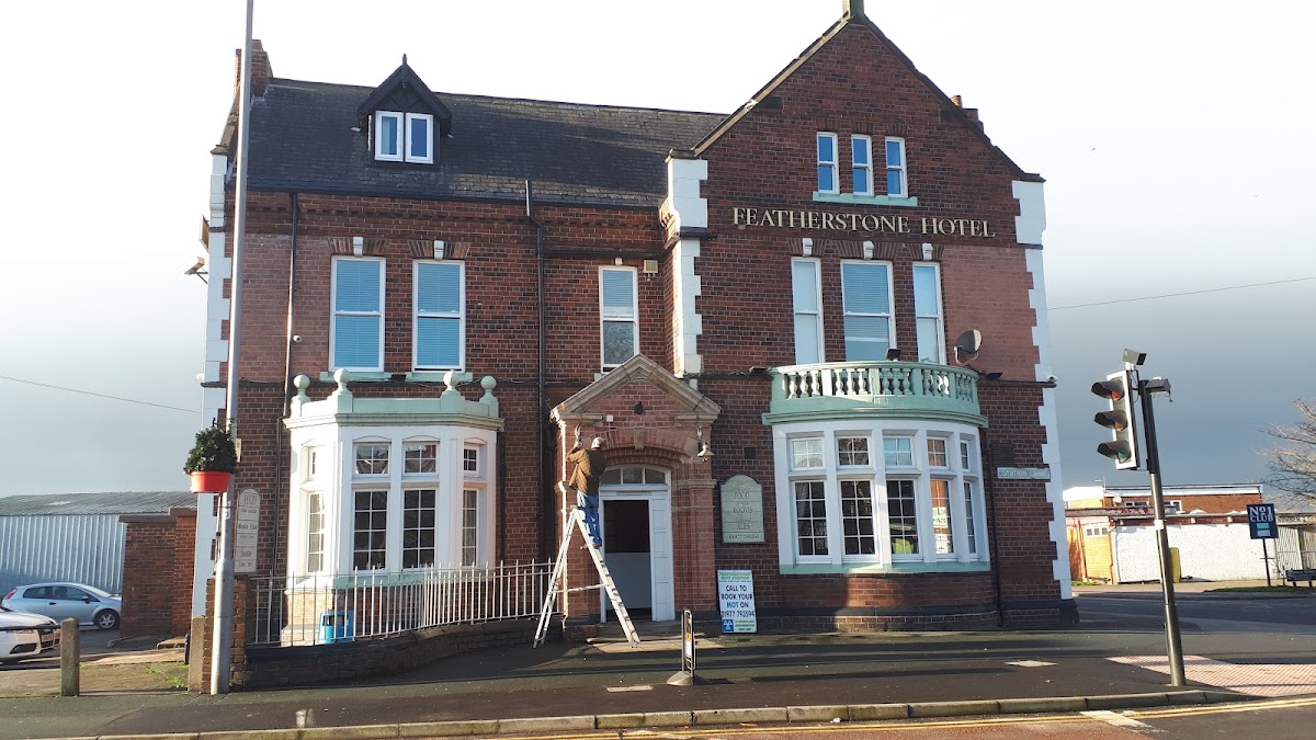 Featherstone Hotel