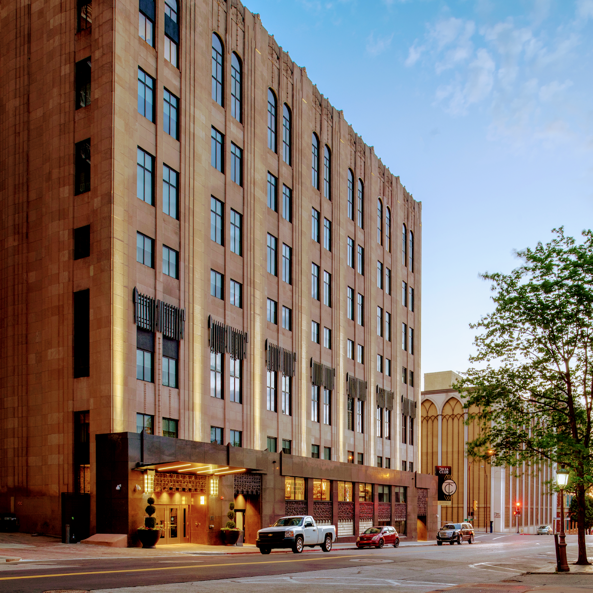 Tulsa Club Hotel, Curio Collection by Hilton