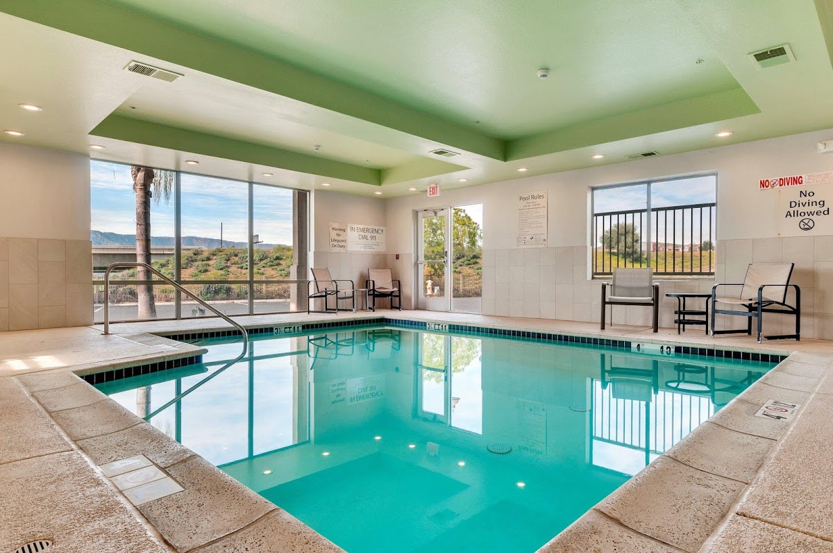 Holiday Inn Express & Suites Lake Elsinore by IHG photo 3