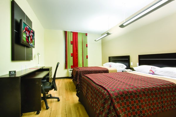Red Roof Inn & Suites Beaumont photo 2