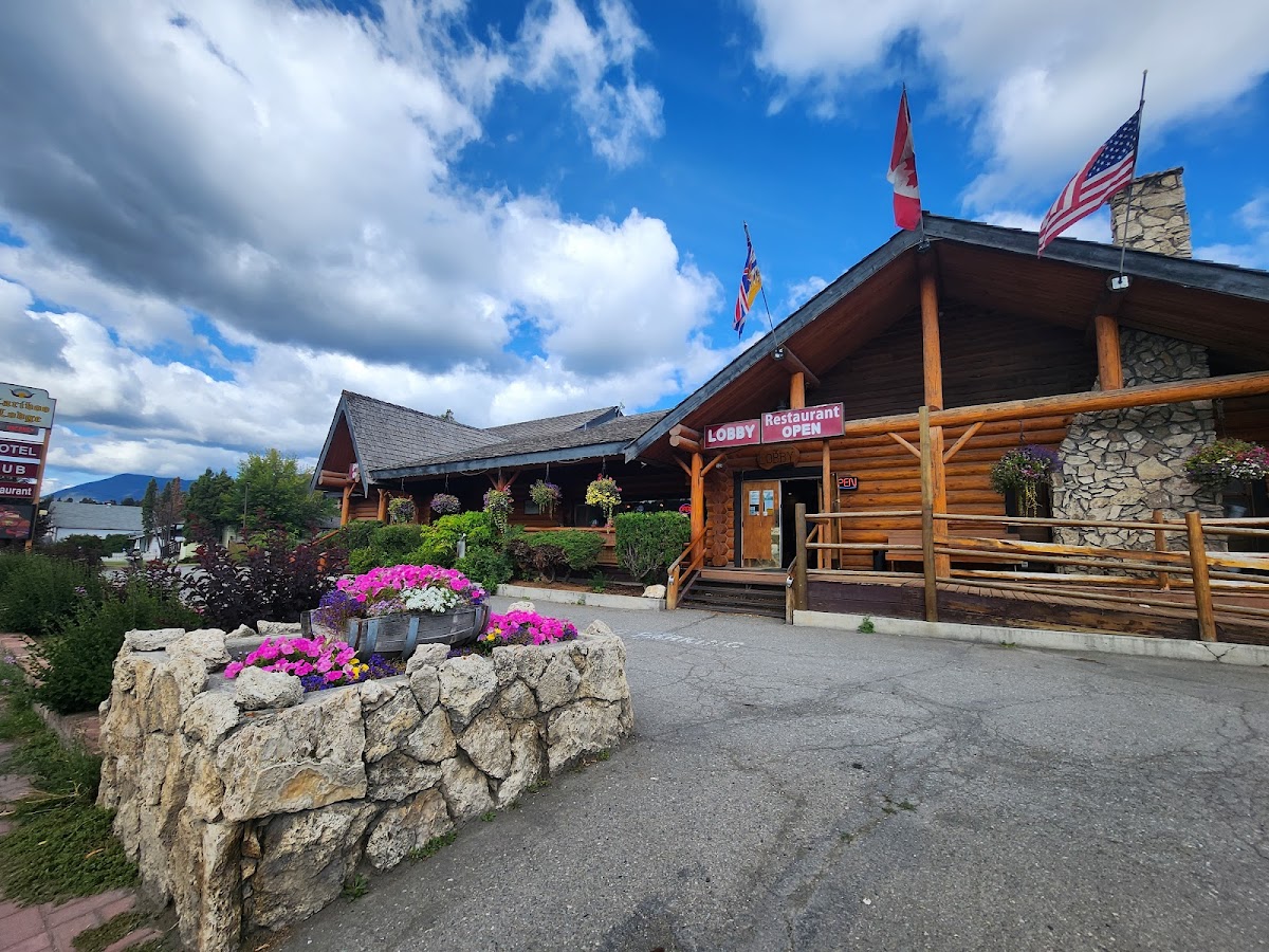 Cariboo Lodge photo 2