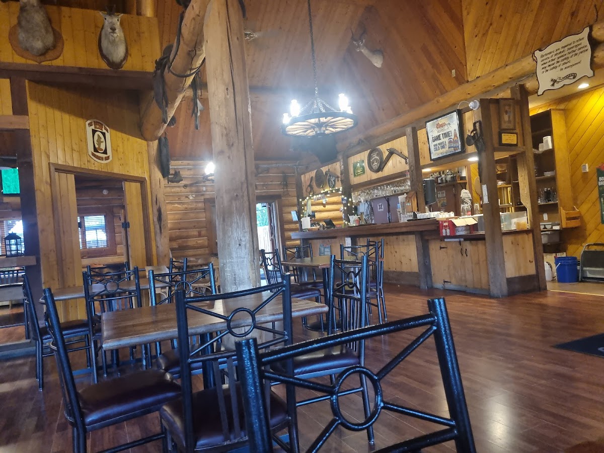 Cariboo Lodge photo 3