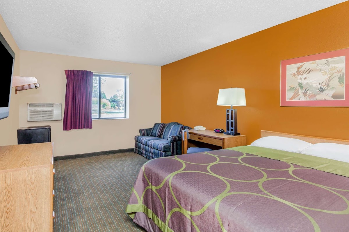 Super 8 by Wyndham Charlotte/Amusement Park Area photo 2