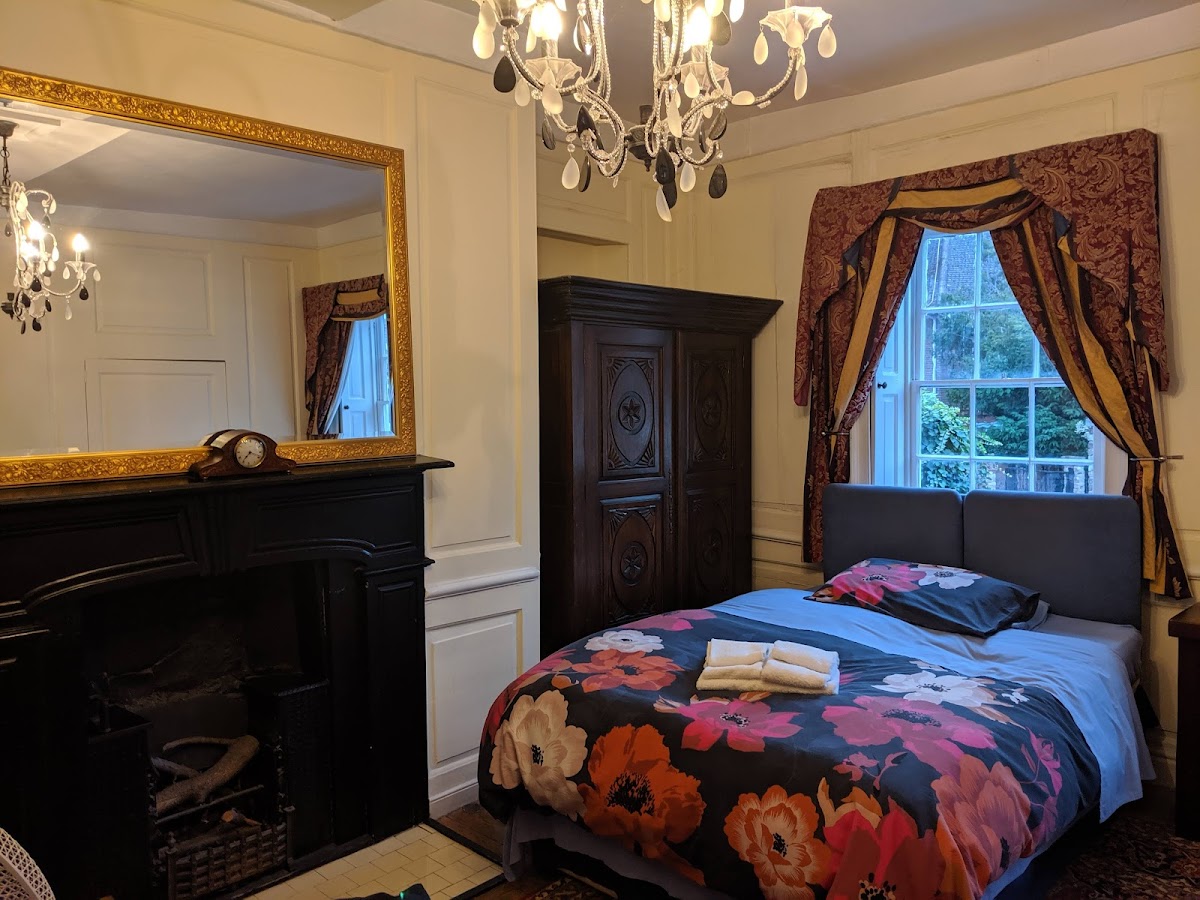 Harmondsworth Hall Guest House