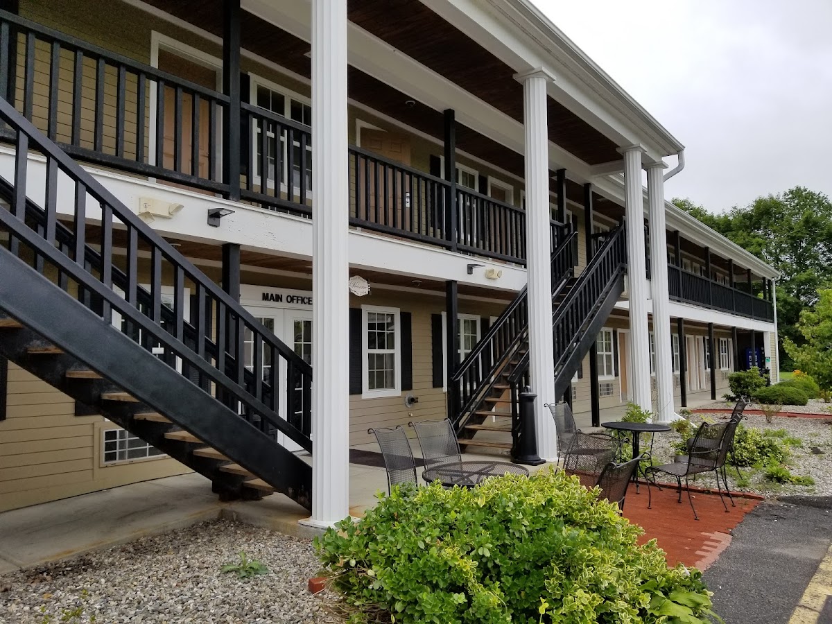 Newbury Inn Hotel