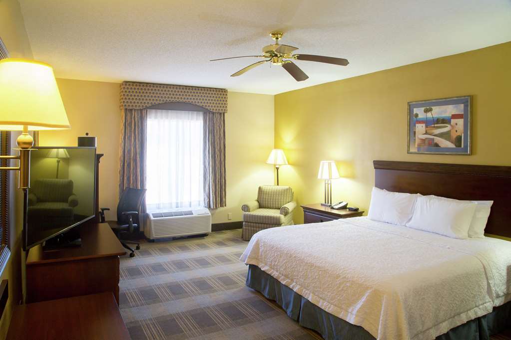 Hampton Inn Oxford-West photo 2