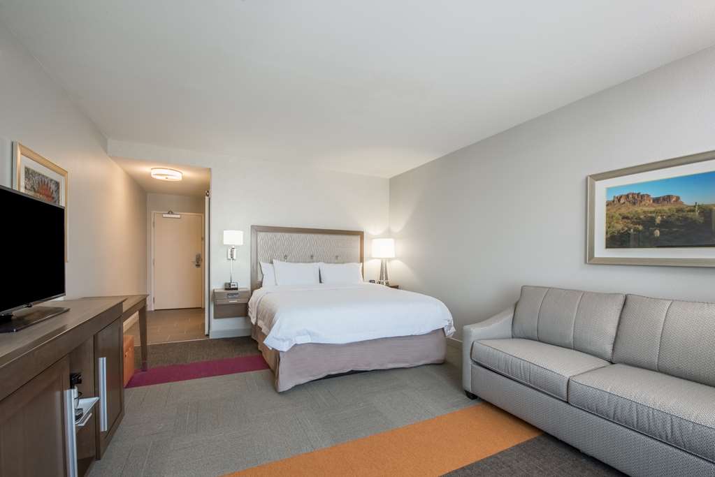 Hampton Inn & Suites Phoenix East Mesa photo 2