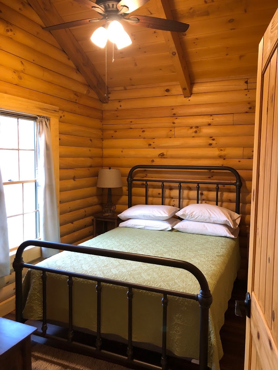 Beech Grove Cabins photo 2