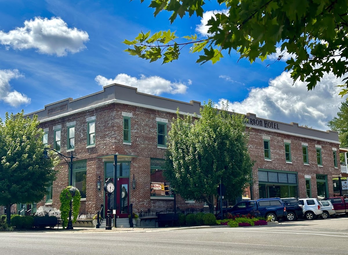 West Jefferson Hotel