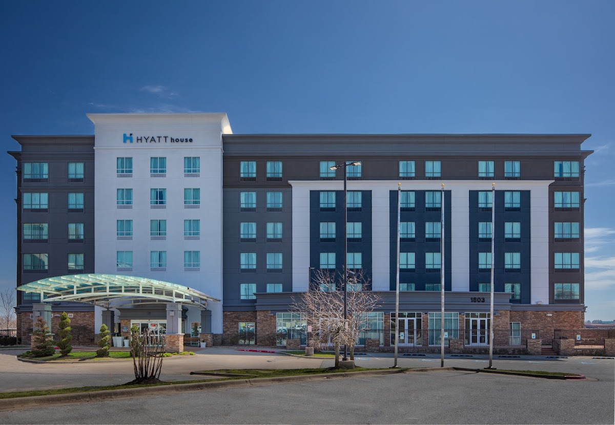 Hyatt House Bentonville / Rogers