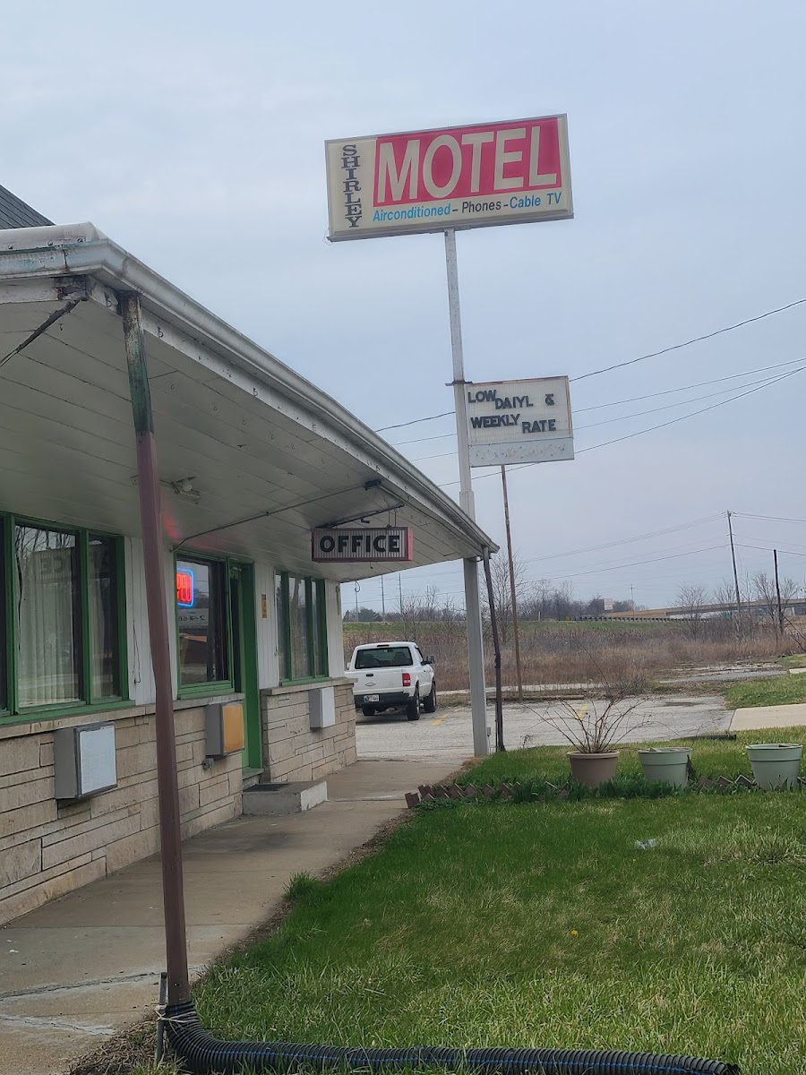 Shirley Motel