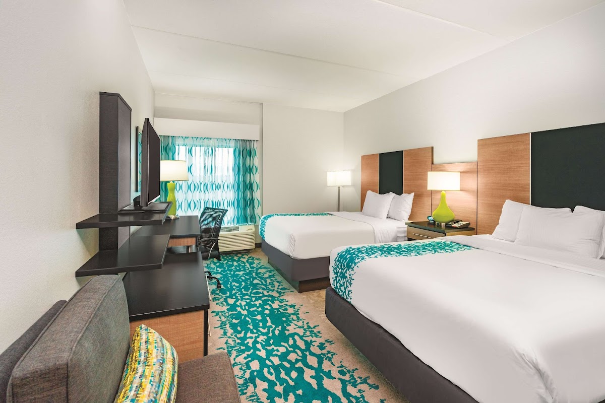 La Quinta Inn & Suites by Wyndham Cleveland TN photo 2