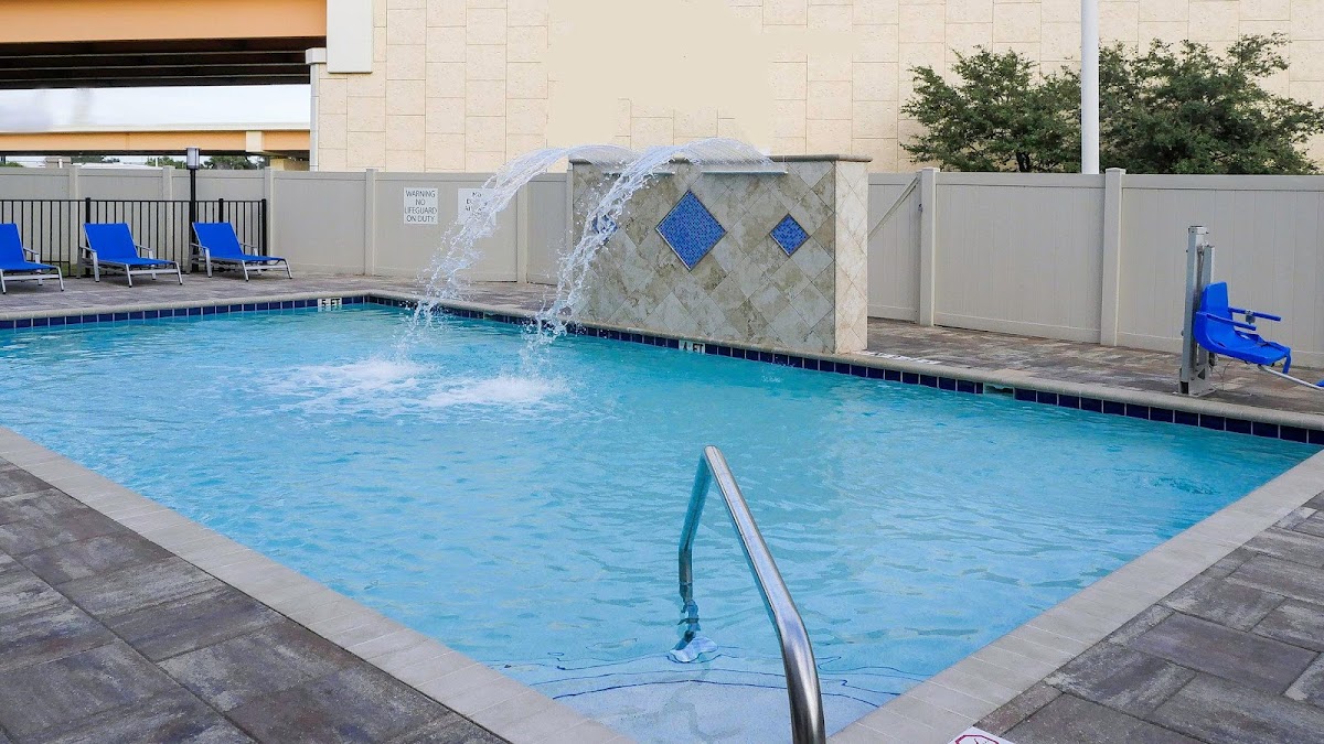 Holiday Inn Express & Suites Tampa East - Ybor City by IHG photo 3
