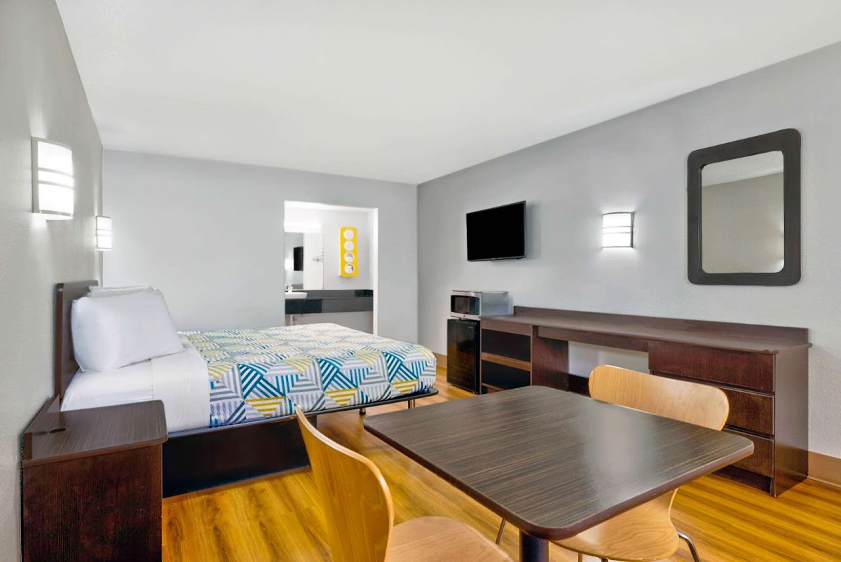Motel 6 Plano, TX - Plano Northeast photo 2