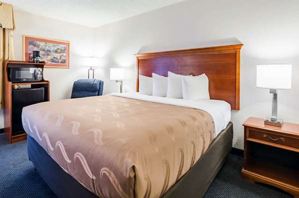 Quality Inn Lynchburg near University photo 2