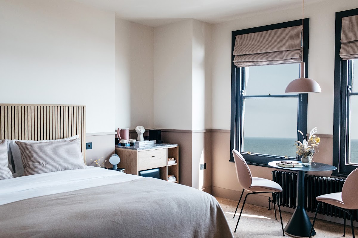 Port Hotel photo 2