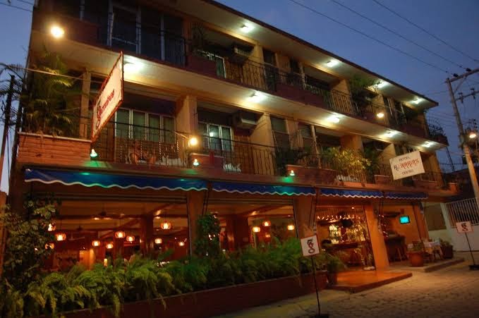 Raul 3 Marias Zihuatanejo Centro