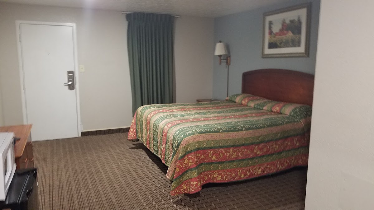 Airport Inn Budget Motel