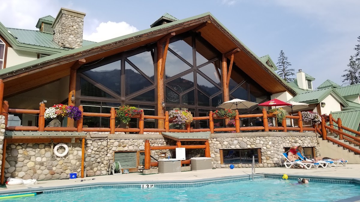 Lizard Creek Lodge photo 3