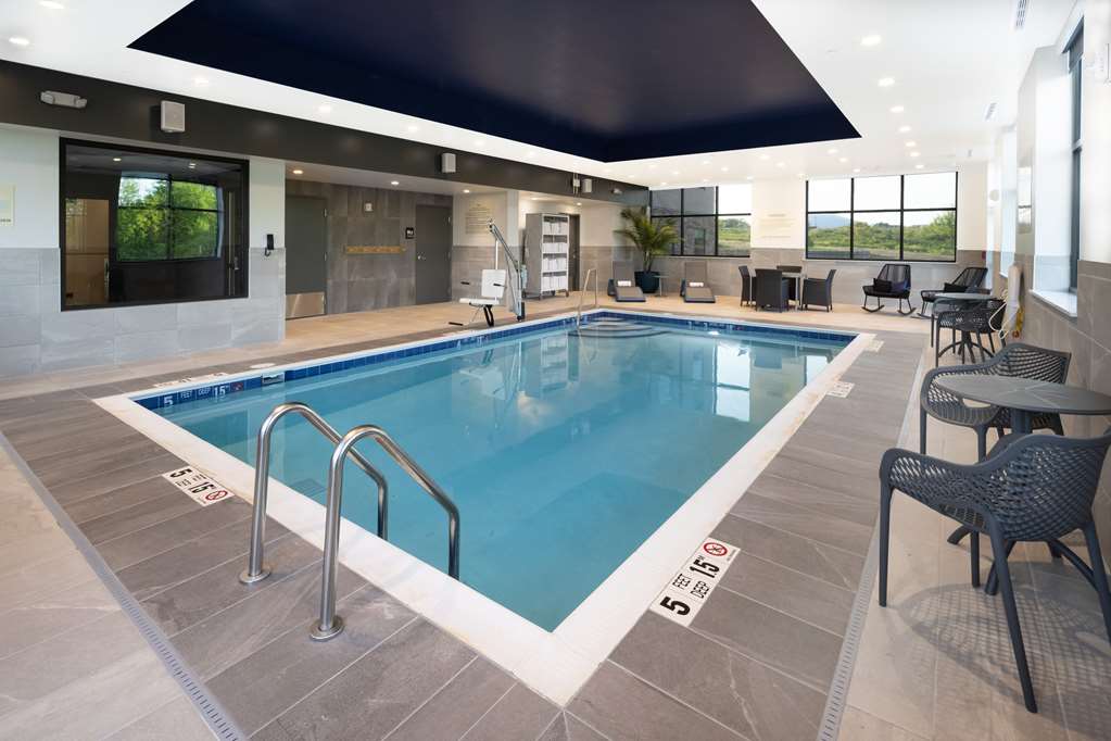 Hampton Inn Verona at Turning Stone photo 3