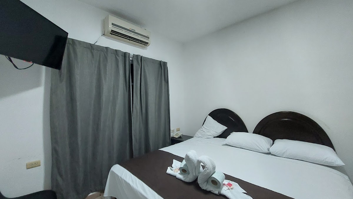 Hotel Don Celes photo 2